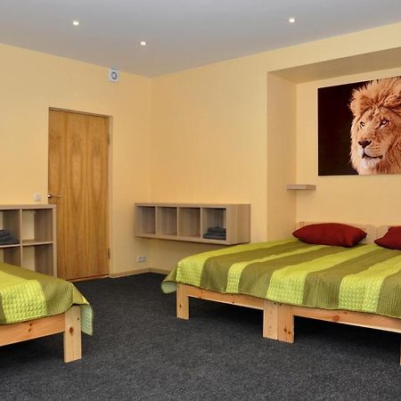 Riga City Center Quiet Apartment With Free Private Parking Luaran gambar