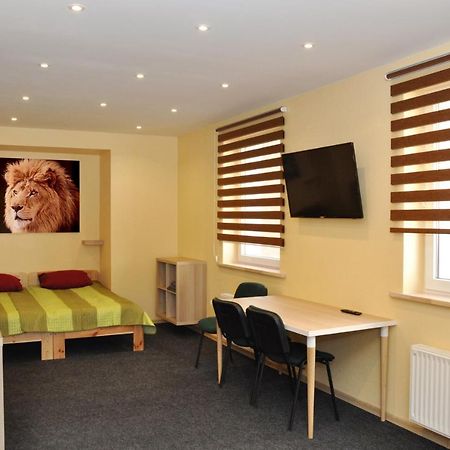 Riga City Center Quiet Apartment With Free Private Parking Luaran gambar